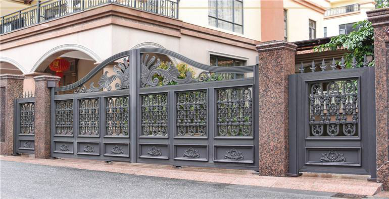 鋁藝大門及鐵藝大門的選購注意事項(xiàng)你知多少？